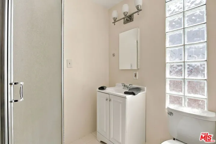 801 W Columbia Street, Long Beach, California 90806