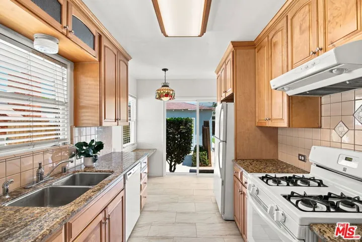 801 W Columbia Street, Long Beach, California 90806