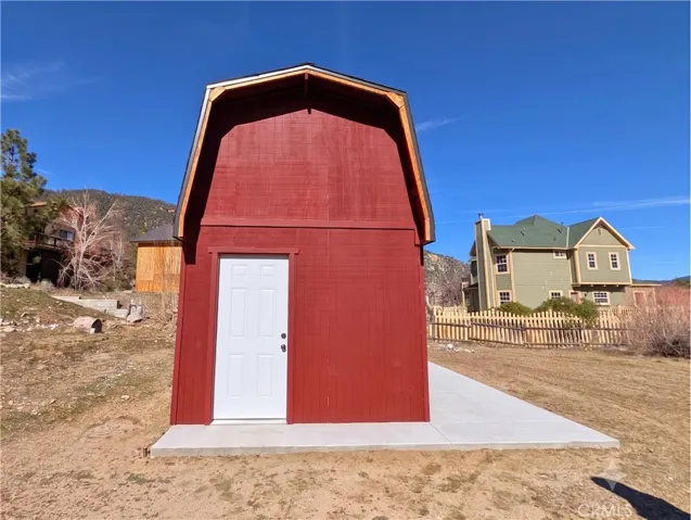 16505 Oakwood Way, Pine Mountain Club, California 93222