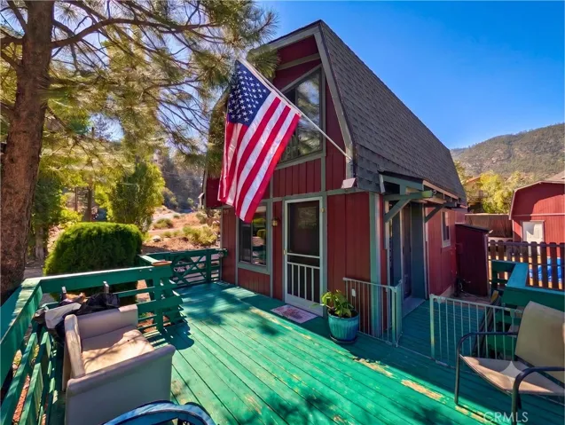 16505 Oakwood Way, Pine Mountain Club, California 93222