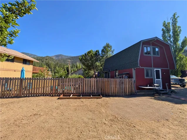 16505 Oakwood Way, Pine Mountain Club, California 93222