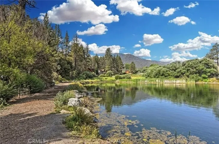 16505 Oakwood Way, Pine Mountain Club, California 93222