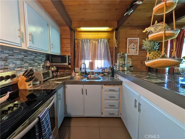 16505 Oakwood Way, Pine Mountain Club, California 93222