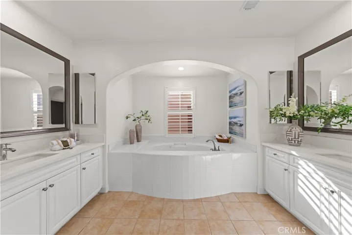 2 Conifer, Irvine, California 92620