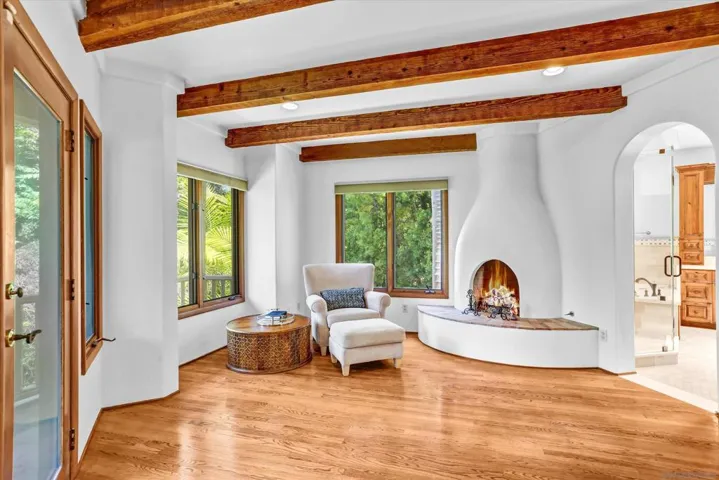 16722 Via Lago Azul, Rancho Santa Fe, California 92067