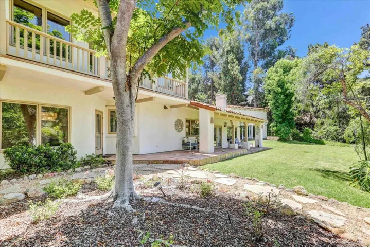 16722 Via Lago Azul, Rancho Santa Fe, California 92067