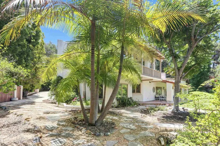 16722 Via Lago Azul, Rancho Santa Fe, California 92067
