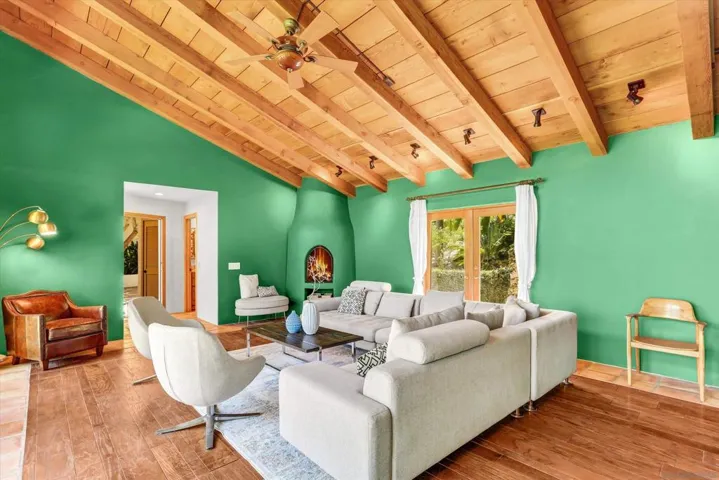 16722 Via Lago Azul, Rancho Santa Fe, California 92067
