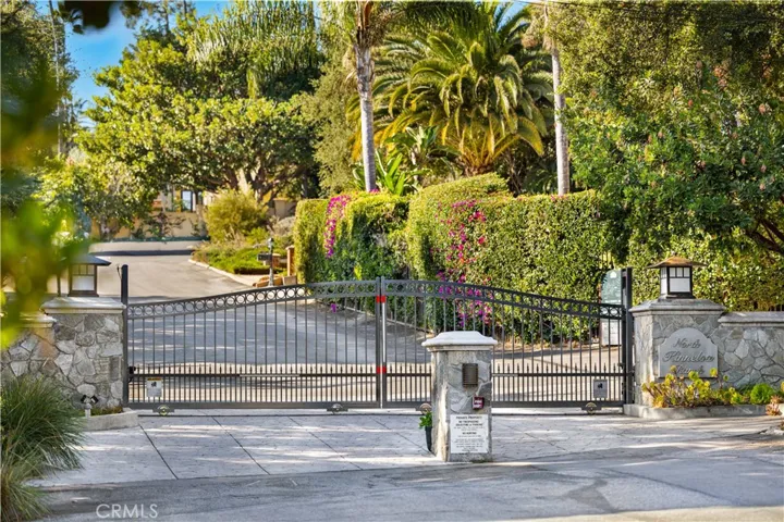 1701 Country Lane, Pasadena, California 91107