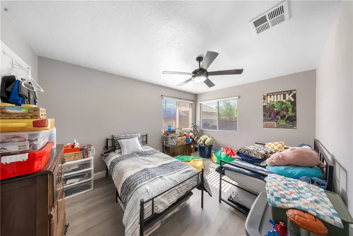 914 W Cambridge Avenue, Fresno, California 93705