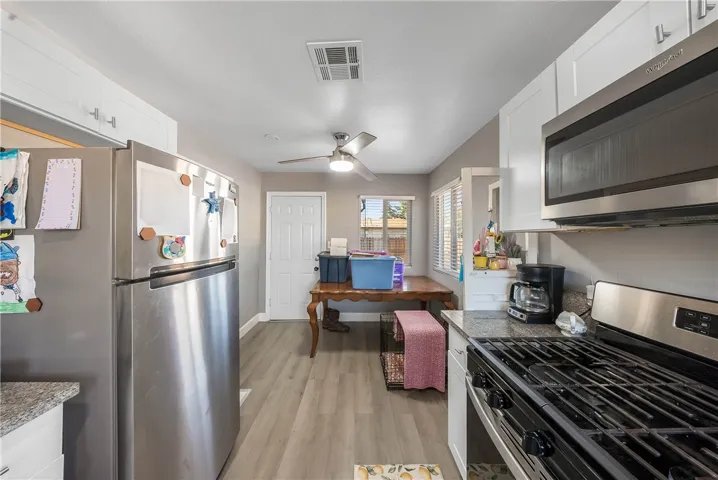 914 W Cambridge Avenue, Fresno, California 93705