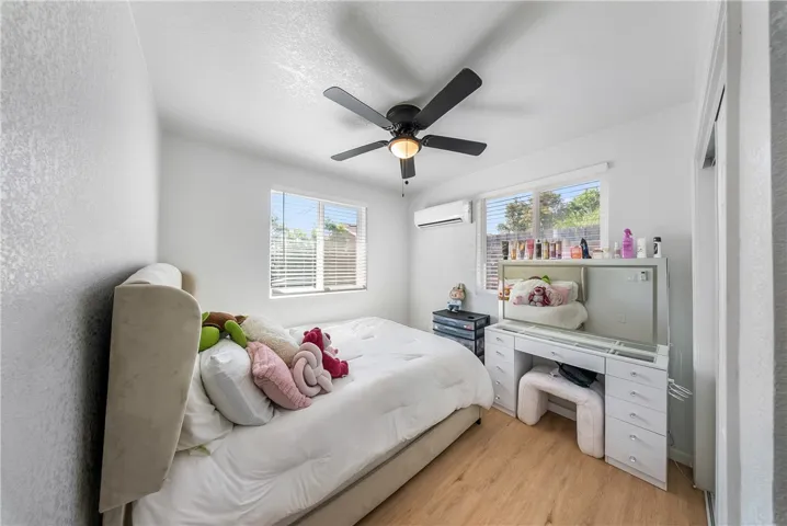 914 W Cambridge Avenue, Fresno, California 93705