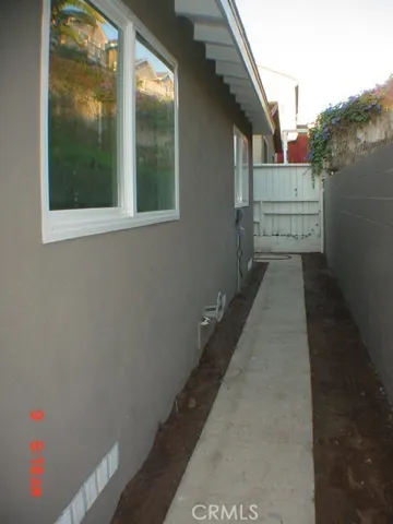 1631 Spreckels Lane, Redondo Beach, California 90278
