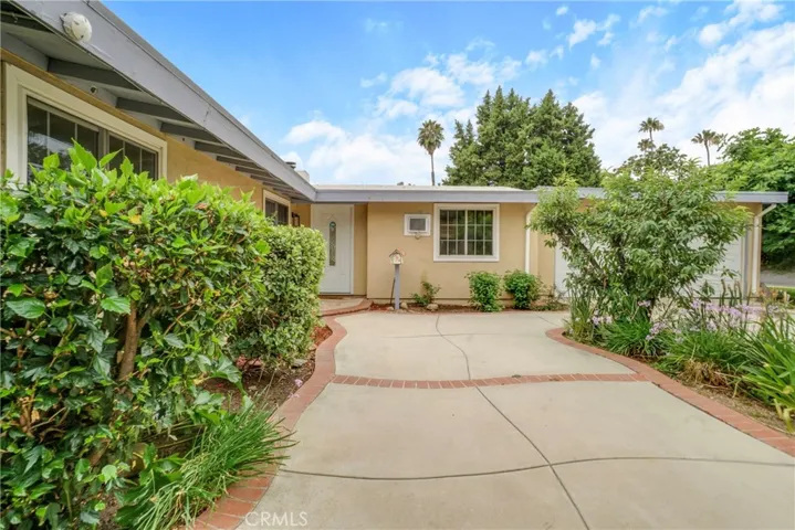 20510 Hamlin St, Winnetka, California 91306