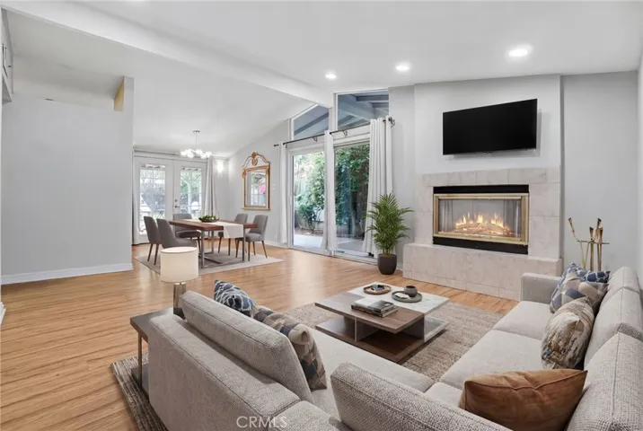 Virtual Living Room