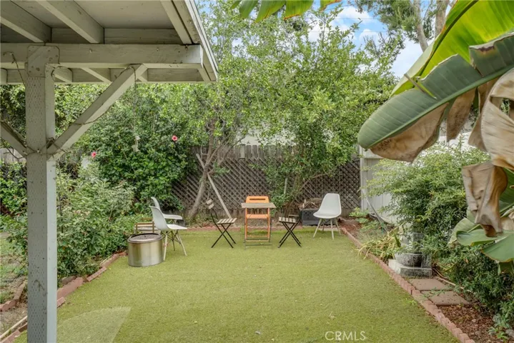 20510 Hamlin St, Winnetka, California 91306