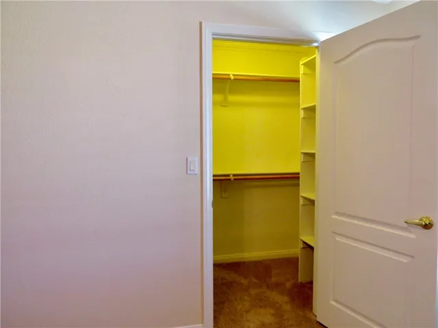 7445 El Manor, Hesperia, California 92344