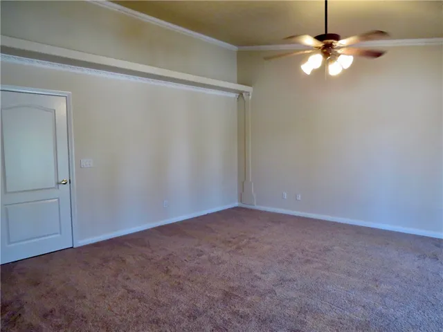 7445 El Manor, Hesperia, California 92344