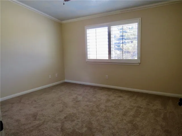7445 El Manor, Hesperia, California 92344
