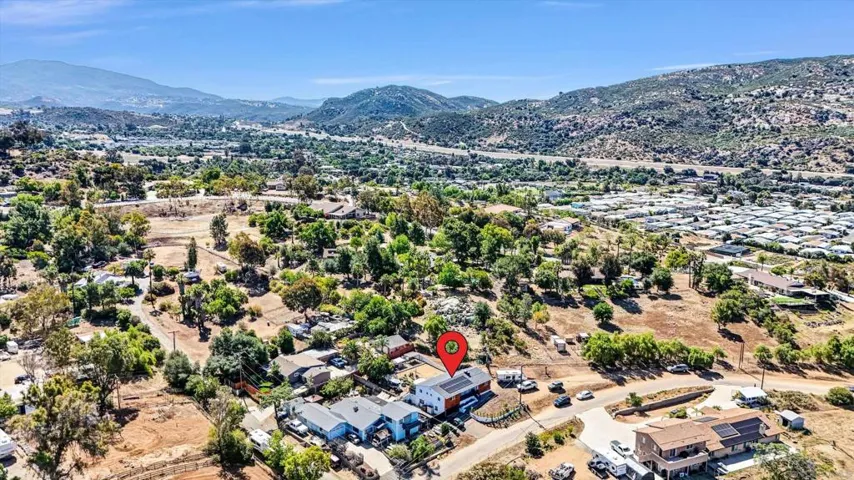 9861 Bon Vue Drive, El Cajon, California 92021