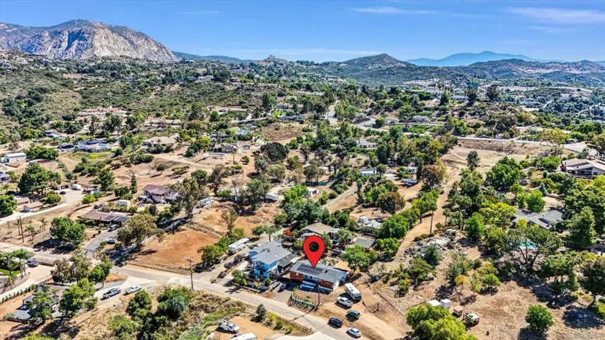 9861 Bon Vue Drive, El Cajon, California 92021