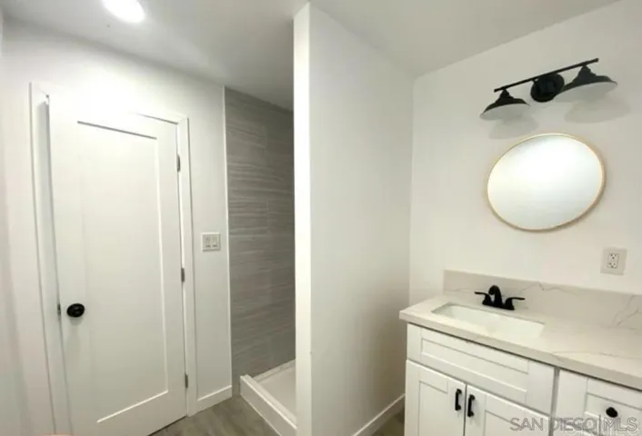 9861 Bon Vue Drive, El Cajon, California 92021