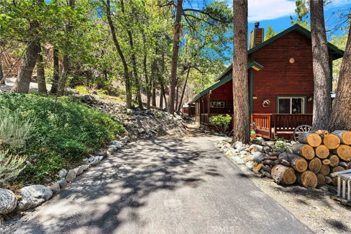 Driveway to home