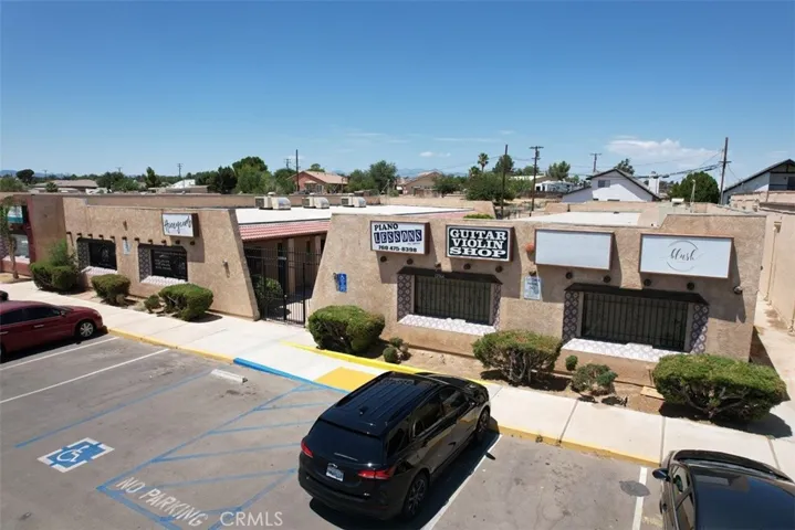 12064 Jacaranda Avenue A&b, Hesperia, California 92345