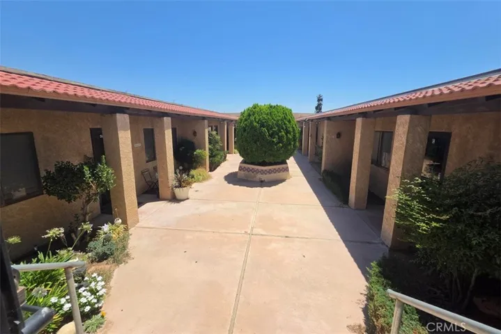 12064 Jacaranda Avenue A&b, Hesperia, California 92345