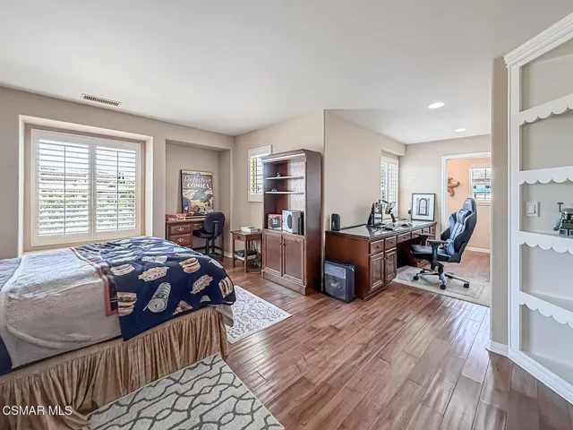 hBedroom2 Ensuite1