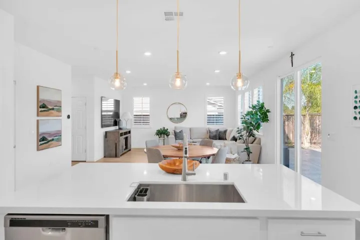 7040 Vintner Court, Gilroy, California 95020