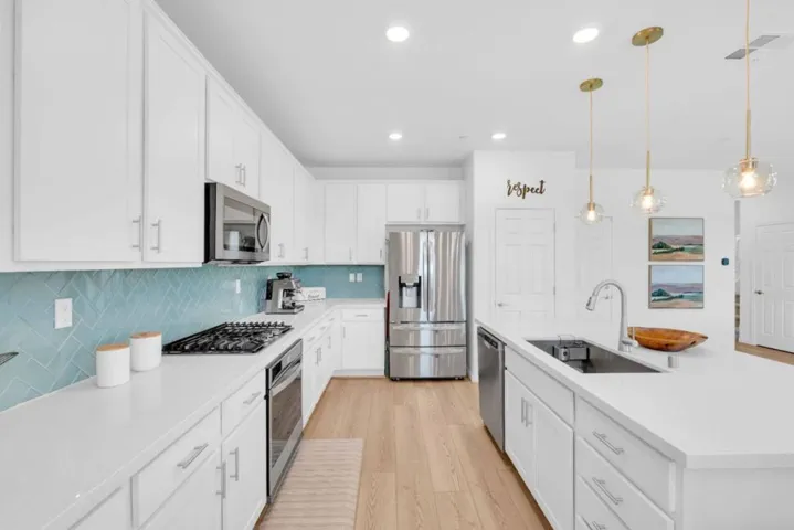 7040 Vintner Court, Gilroy, California 95020