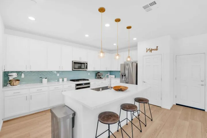 7040 Vintner Court, Gilroy, California 95020