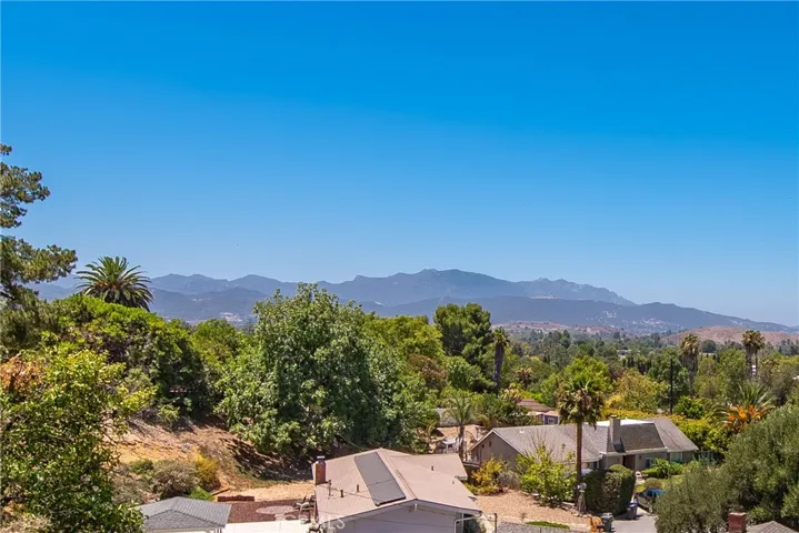2665 Calle Limonero, Thousand Oaks, California 91360
