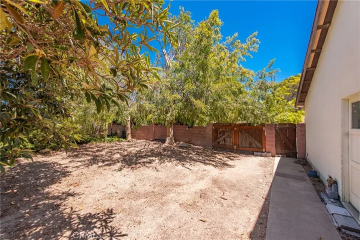2665 Calle Limonero, Thousand Oaks, California 91360