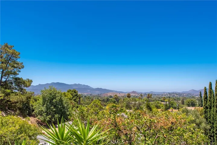2665 Calle Limonero, Thousand Oaks, California 91360