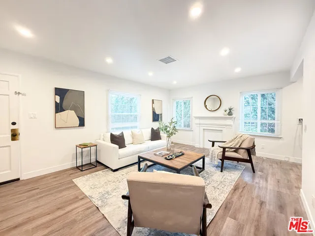 6112 Saturn Street, Los Angeles, California 90035