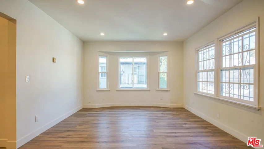 6112 Saturn Street, Los Angeles, California 90035