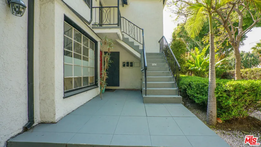 6112 Saturn Street, Los Angeles, California 90035