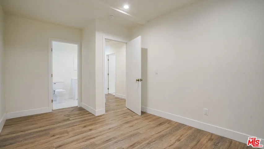 6112 Saturn Street, Los Angeles, California 90035