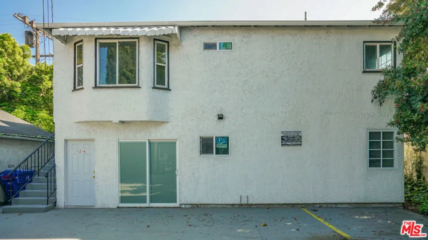 6112 Saturn Street, Los Angeles, California 90035