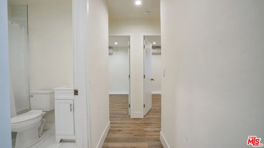 6112 Saturn Street, Los Angeles, California 90035