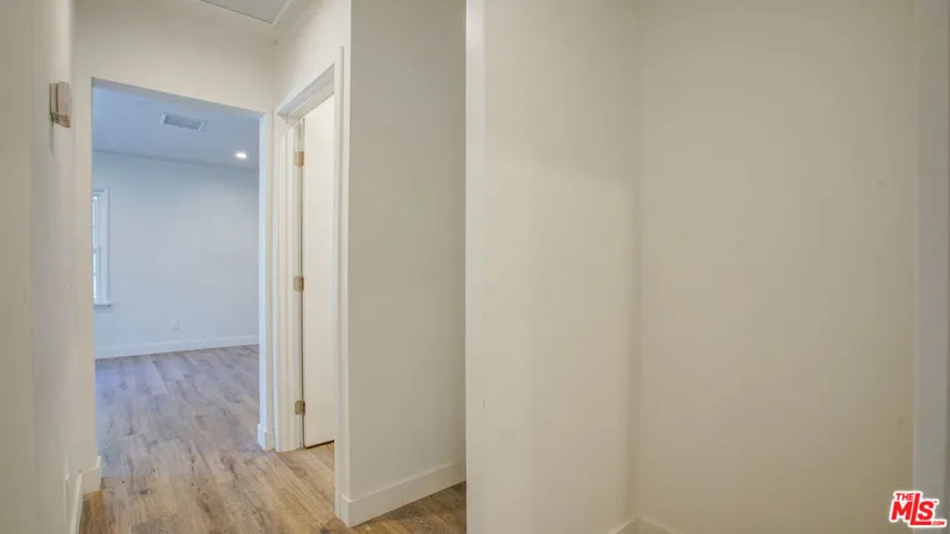 6112 Saturn Street, Los Angeles, California 90035