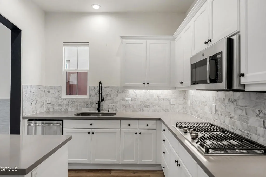 _1625 Range Rd MLS-16