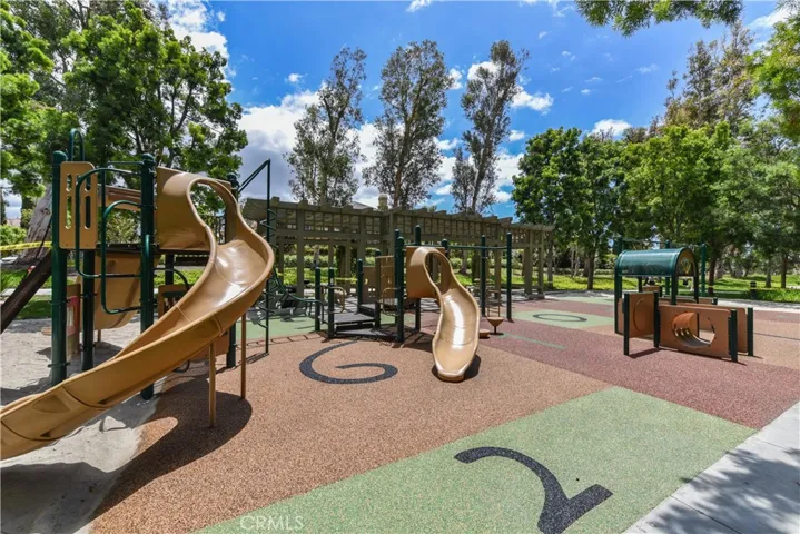 22 Maywood, Irvine, California 92602