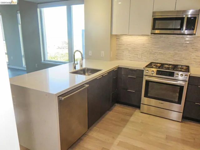 10 Innes Ct 307, San Francisco, California 94124