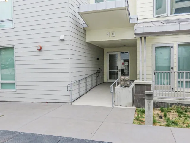 10 Innes Ct 307, San Francisco, California 94124