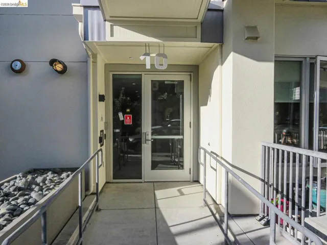 10 Innes Ct 307, San Francisco, California 94124