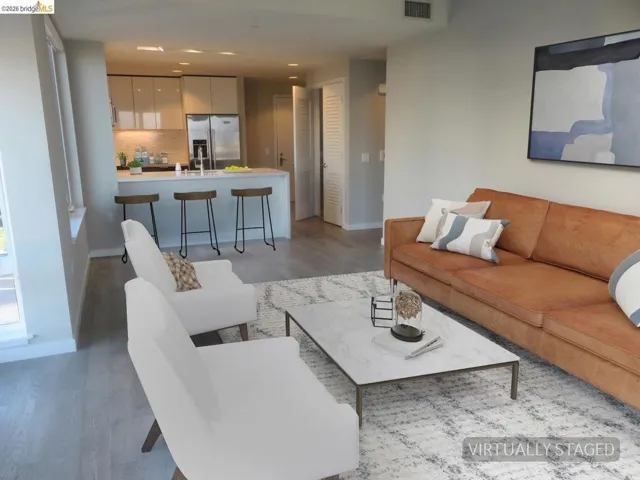 10 Innes Ct 307, San Francisco, California 94124