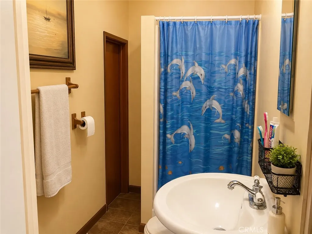 Restroom 1
